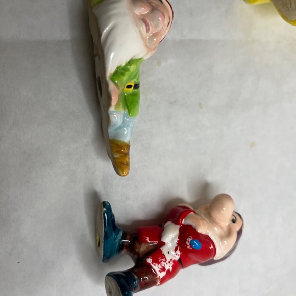 Vintage Walt Disney Snow White and the 6 Dwarfs Figurines • Ceramic • Japan RARE - Picture 10 of 14